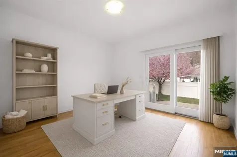 177 Lawson Place Paramus NJ 07652