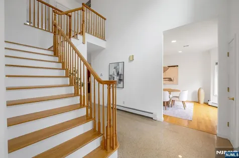 177 Lawson Place Paramus NJ 07652