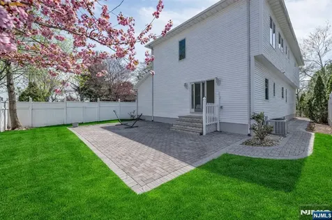 177 Lawson Place Paramus NJ 07652