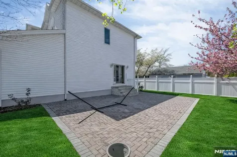 177 Lawson Place Paramus NJ 07652