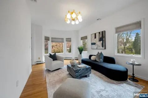 177 Lawson Place Paramus NJ 07652