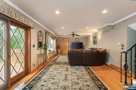 16 Barbara Way Wayne NJ 07470