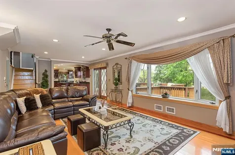 16 Barbara Way Wayne NJ 07470