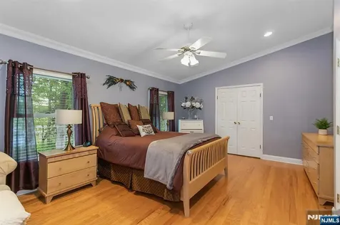 16 Barbara Way Wayne NJ 07470
