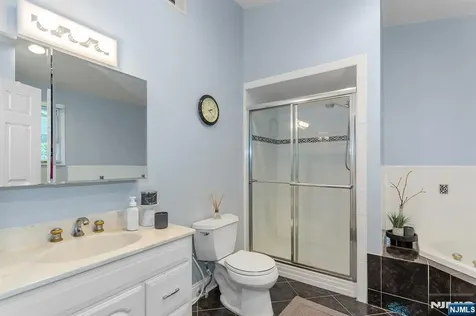 16 Barbara Way Wayne NJ 07470