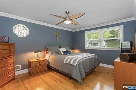 16 Barbara Way Wayne NJ 07470