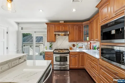 209 W Passaic Avenue Rutherford NJ 07070