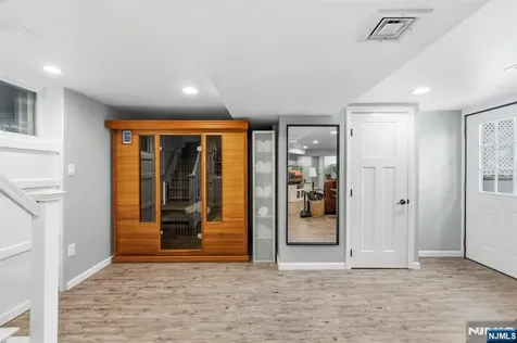 209 W Passaic Avenue Rutherford NJ 07070
