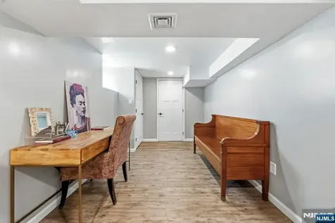 209 W Passaic Avenue Rutherford NJ 07070