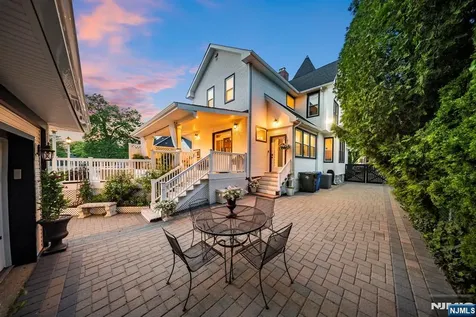 209 W Passaic Avenue Rutherford NJ 07070