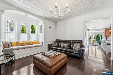 209 W Passaic Avenue Rutherford NJ 07070