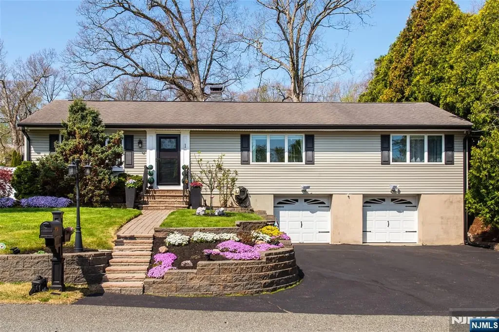 1 Circle Boulevard West Milford NJ 07435