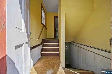 304 Gilbert Avenue Elmwood Park NJ 07407