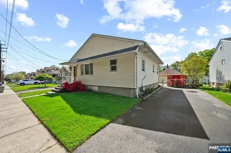 304 Gilbert Avenue Elmwood Park NJ 07407
