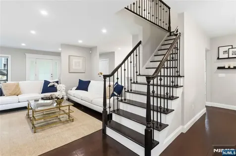 59 Ferndale Avenue Glen Rock NJ 07452