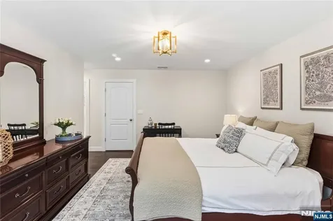 59 Ferndale Avenue Glen Rock NJ 07452