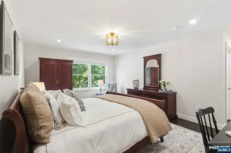 59 Ferndale Avenue Glen Rock NJ 07452