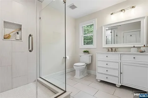 59 Ferndale Avenue Glen Rock NJ 07452
