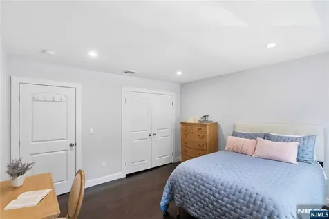 59 Ferndale Avenue Glen Rock NJ 07452
