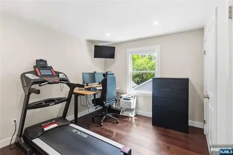 59 Ferndale Avenue Glen Rock NJ 07452