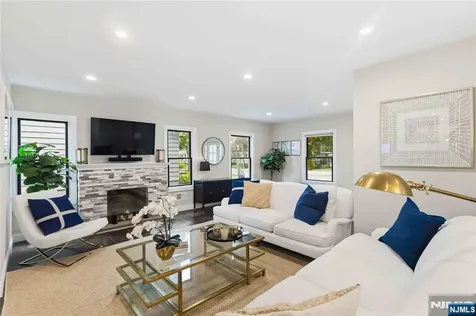 59 Ferndale Avenue Glen Rock NJ 07452