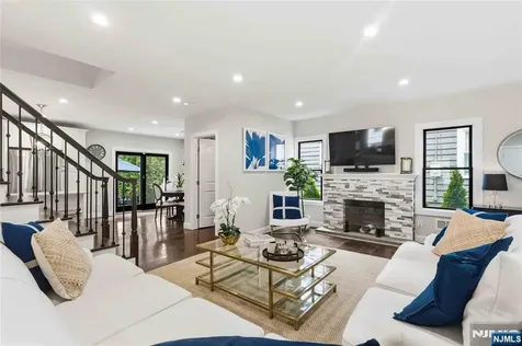59 Ferndale Avenue Glen Rock NJ 07452