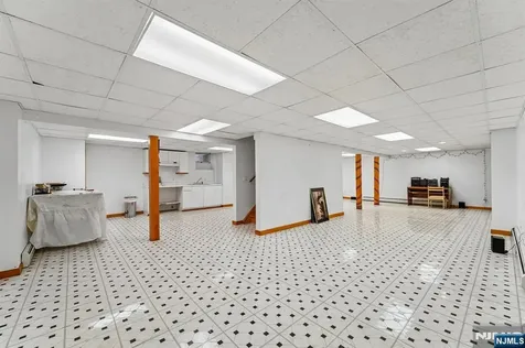 86 Timberline Drive Wayne NJ 07470