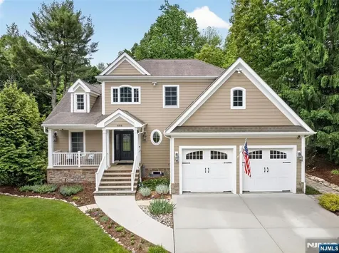 444 Lake Road Wyckoff NJ 07481