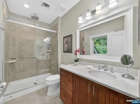 444 Lake Road Wyckoff NJ 07481