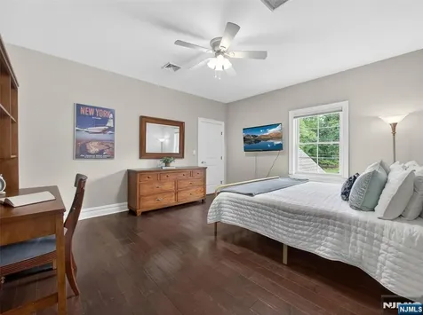 444 Lake Road Wyckoff NJ 07481
