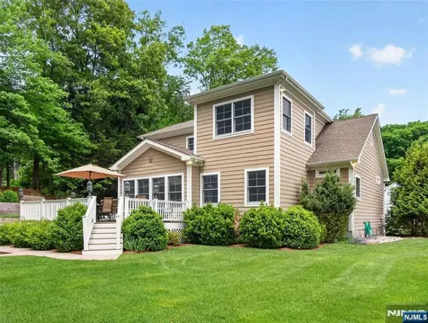 444 Lake Road Wyckoff NJ 07481