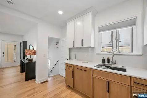 247 Fern Avenue Lyndhurst NJ 07071