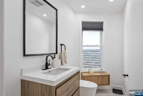 247 Fern Avenue Lyndhurst NJ 07071