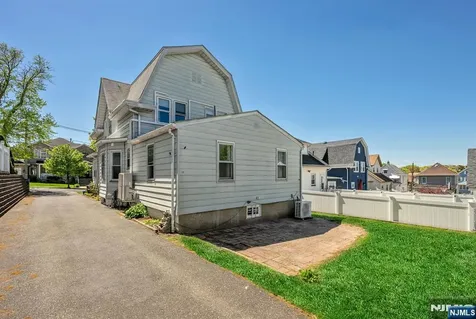 247 Fern Avenue Lyndhurst NJ 07071