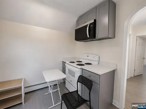 270 Pacific Street Paterson NJ 07503