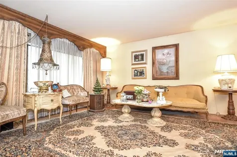 72 Brookside Drive Upper Saddle River NJ 07458