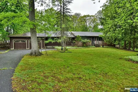 72 Brookside Drive Upper Saddle River NJ 07458