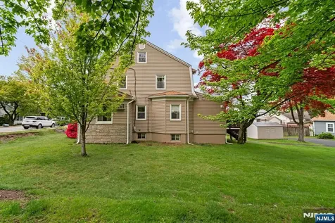 152 High Street Nutley NJ 07110