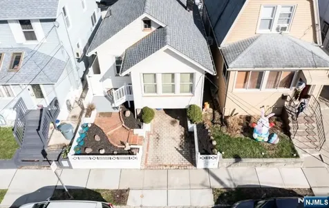 78 Beech Street Belleville NJ 07109