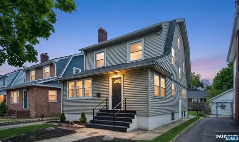 45 Leslie Street East Orange NJ 07017