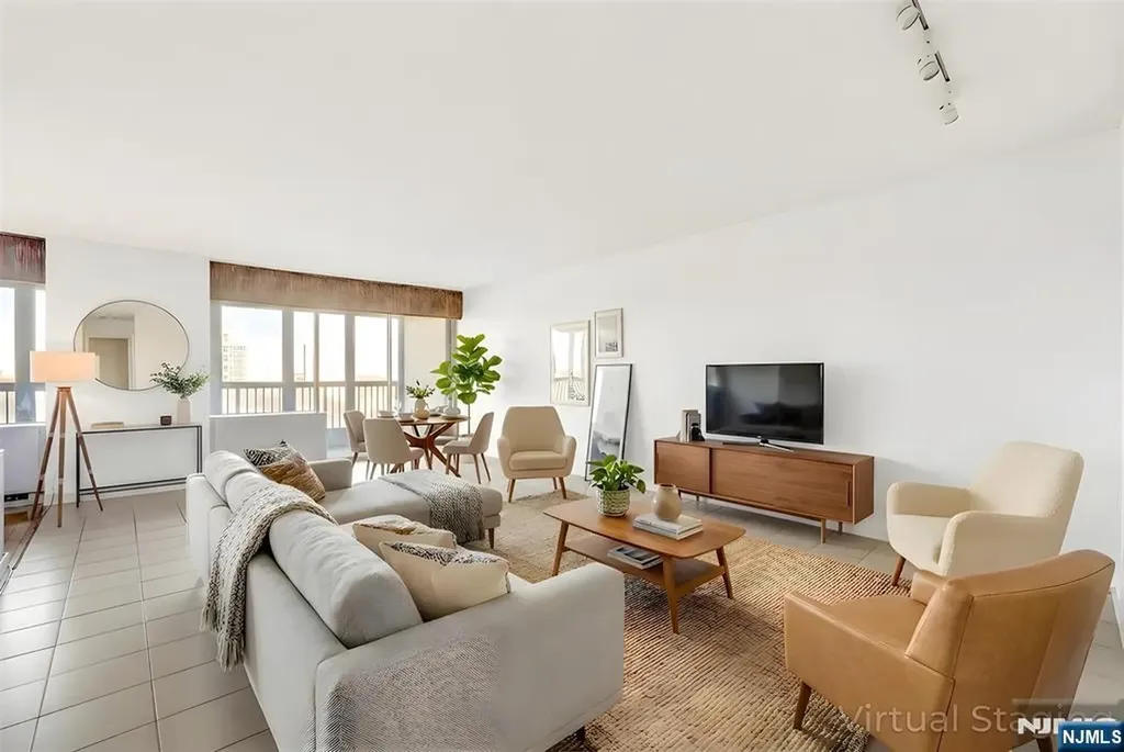 5 Horizon Fort Lee NJ 07024