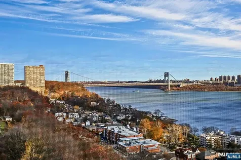 5 Horizon Fort Lee NJ 07024