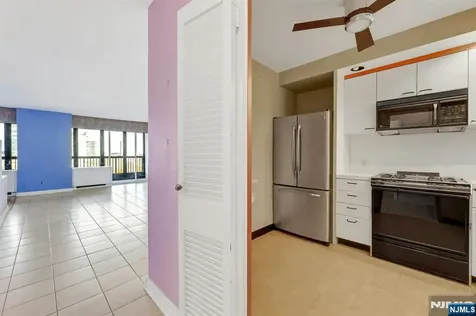 5 Horizon Fort Lee NJ 07024