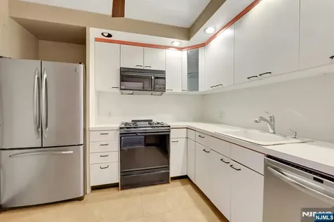 5 Horizon Fort Lee NJ 07024