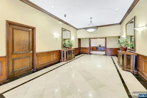 5 Horizon Fort Lee NJ 07024