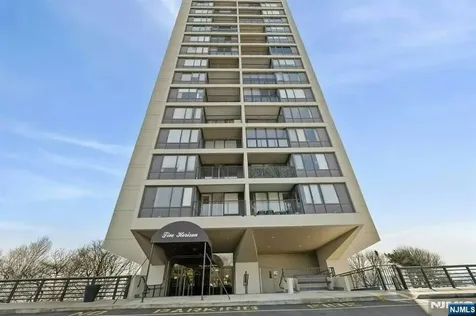 5 Horizon Fort Lee NJ 07024