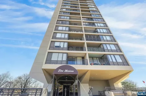 5 Horizon Fort Lee NJ 07024