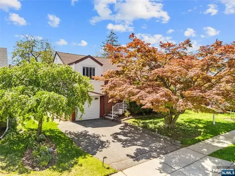13 Lockwood Drive Clifton NJ 07013