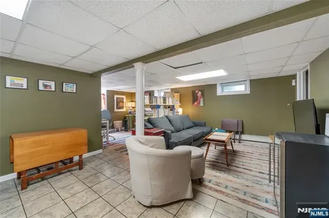 13 Lockwood Drive Clifton NJ 07013