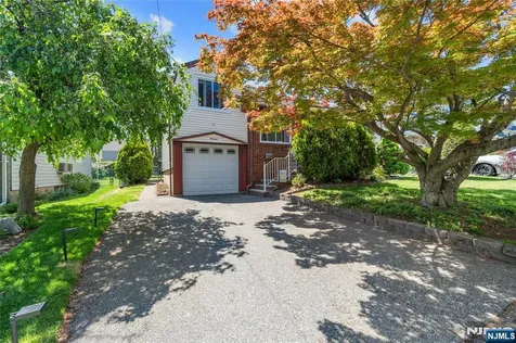 13 Lockwood Drive Clifton NJ 07013